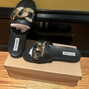 Steve Madden Black & Gold Chain Sandals